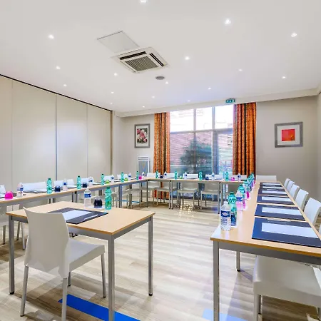 Comfort Paris Porte D'ivry 3*