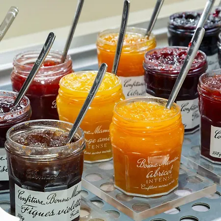 Hotell Comfort Paris Porte D'ivry 3*