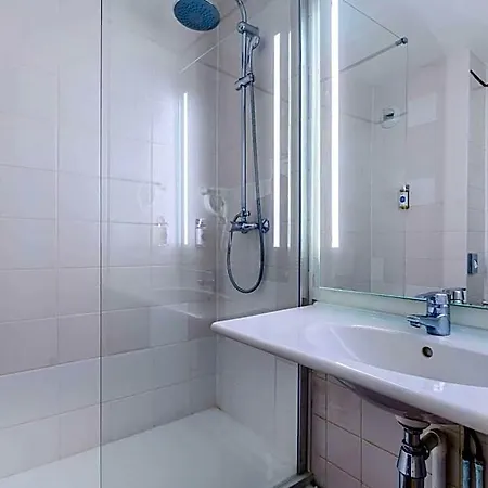 Otel Comfort Paris Porte D'ivry 3*