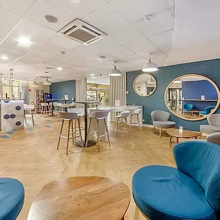 Comfort Paris Porte D'ivry Отель